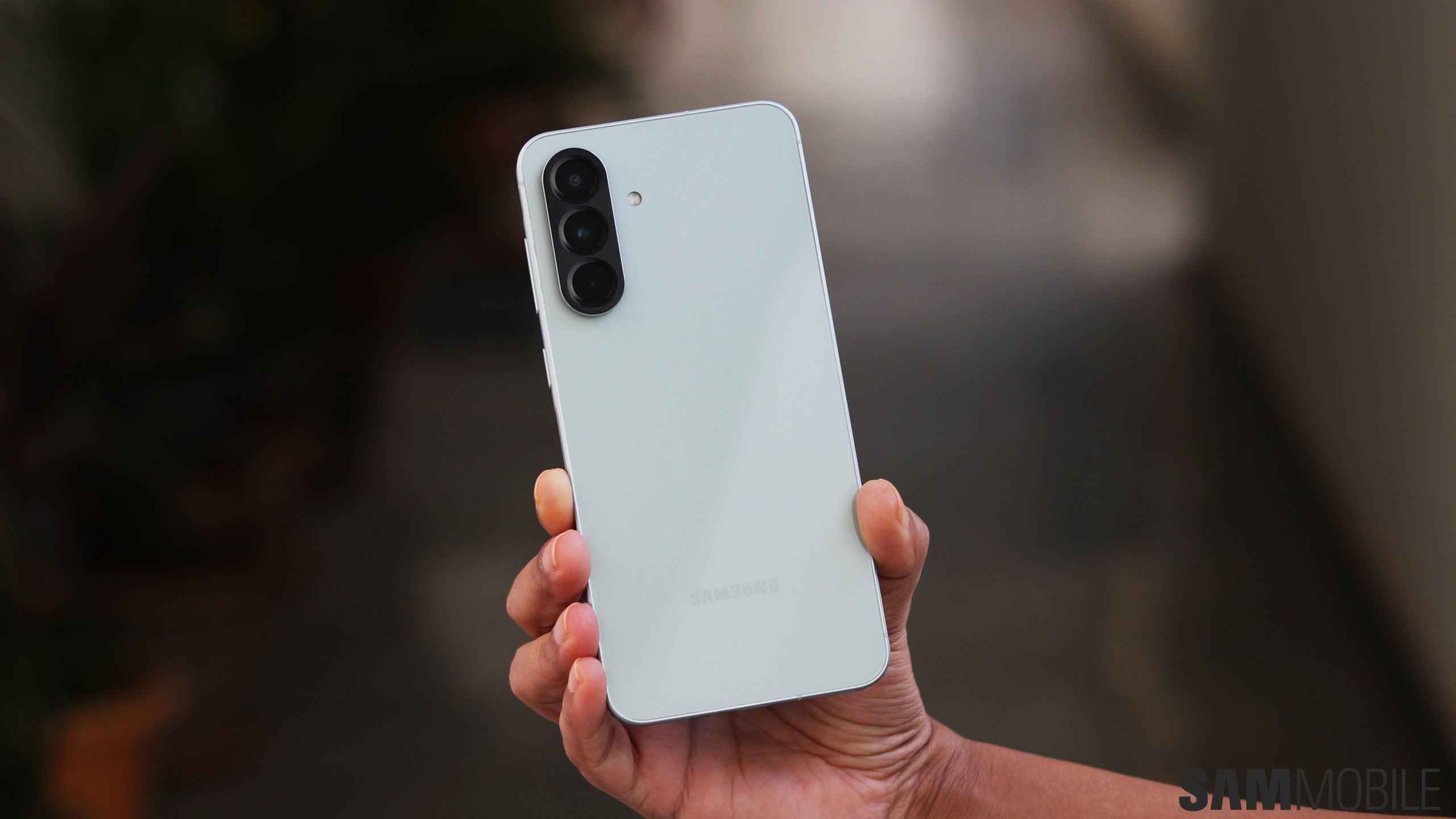 galaxy a56 review – design 5
